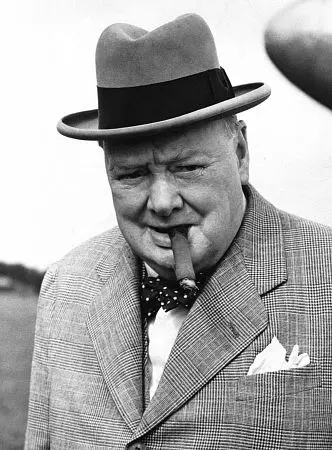 Winston Churchill_peliplat