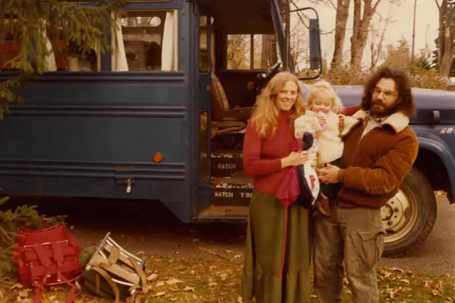 Hippie Family Values_peliplat