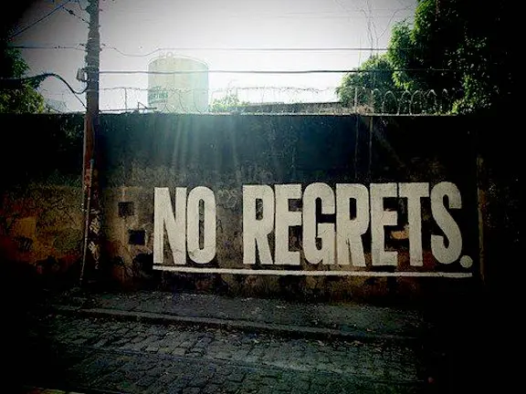 No Regrets_peliplat