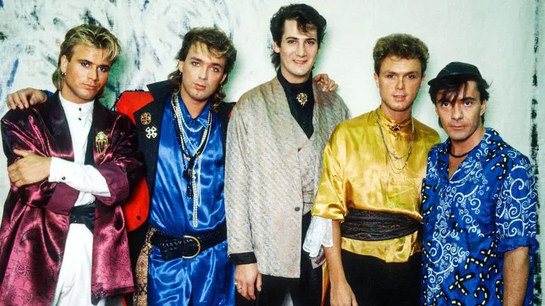 Britain's Favourite 80s Songs_peliplat