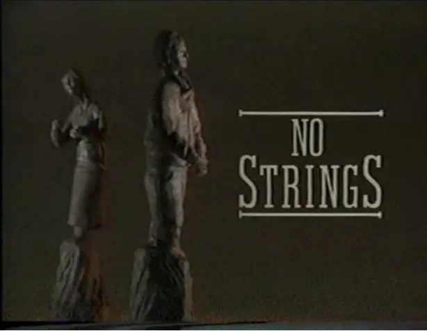 No Strings_peliplat