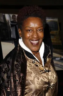 CCH Pounder_peliplat