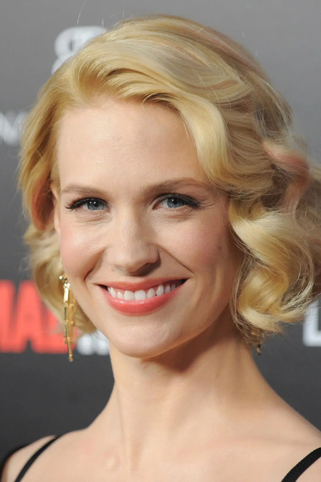 January Jones_peliplat