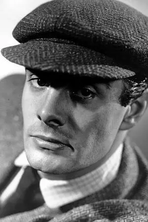 Louis Jourdan_peliplat