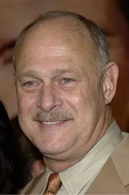 Gerald McRaney_peliplat