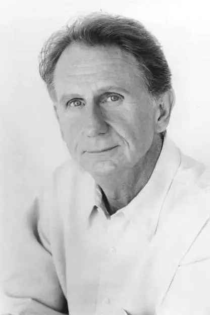 Rene Auberjonois_peliplat