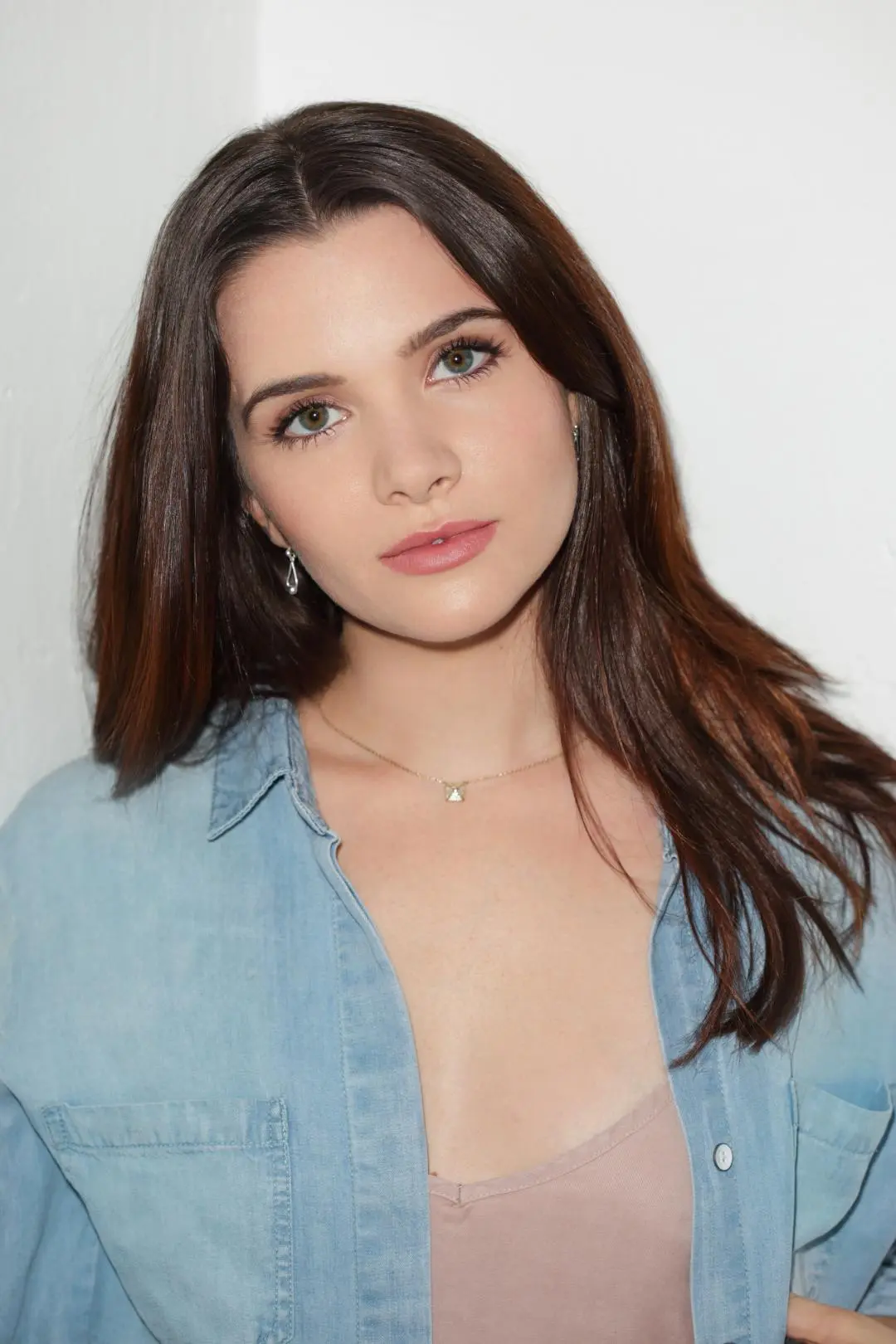 Katie Stevens_peliplat