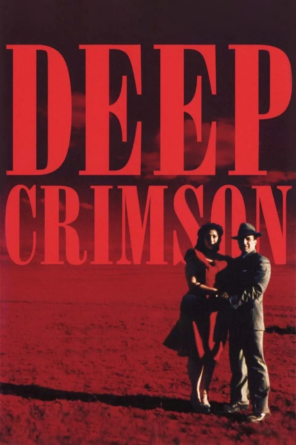 Deep Crimson_peliplat