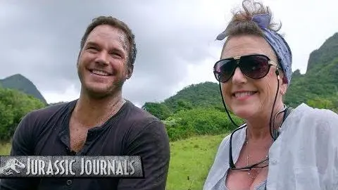 Chris Pratt's Jurassic Journals: Mary Mastro_peliplat