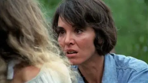 LETS SCARE JESSICA TO DEATH (1971) Clip - Zohra Lampert_peliplat