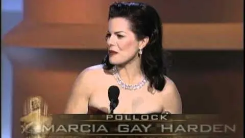 Marcia Gay Harden winning Best Supporting Actress_peliplat