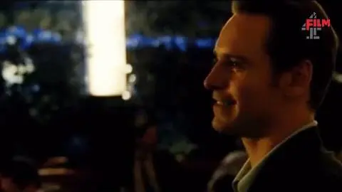 Michael Fassbender in Shame - the club scene_peliplat