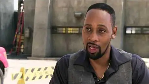 RZA Featurette_peliplat