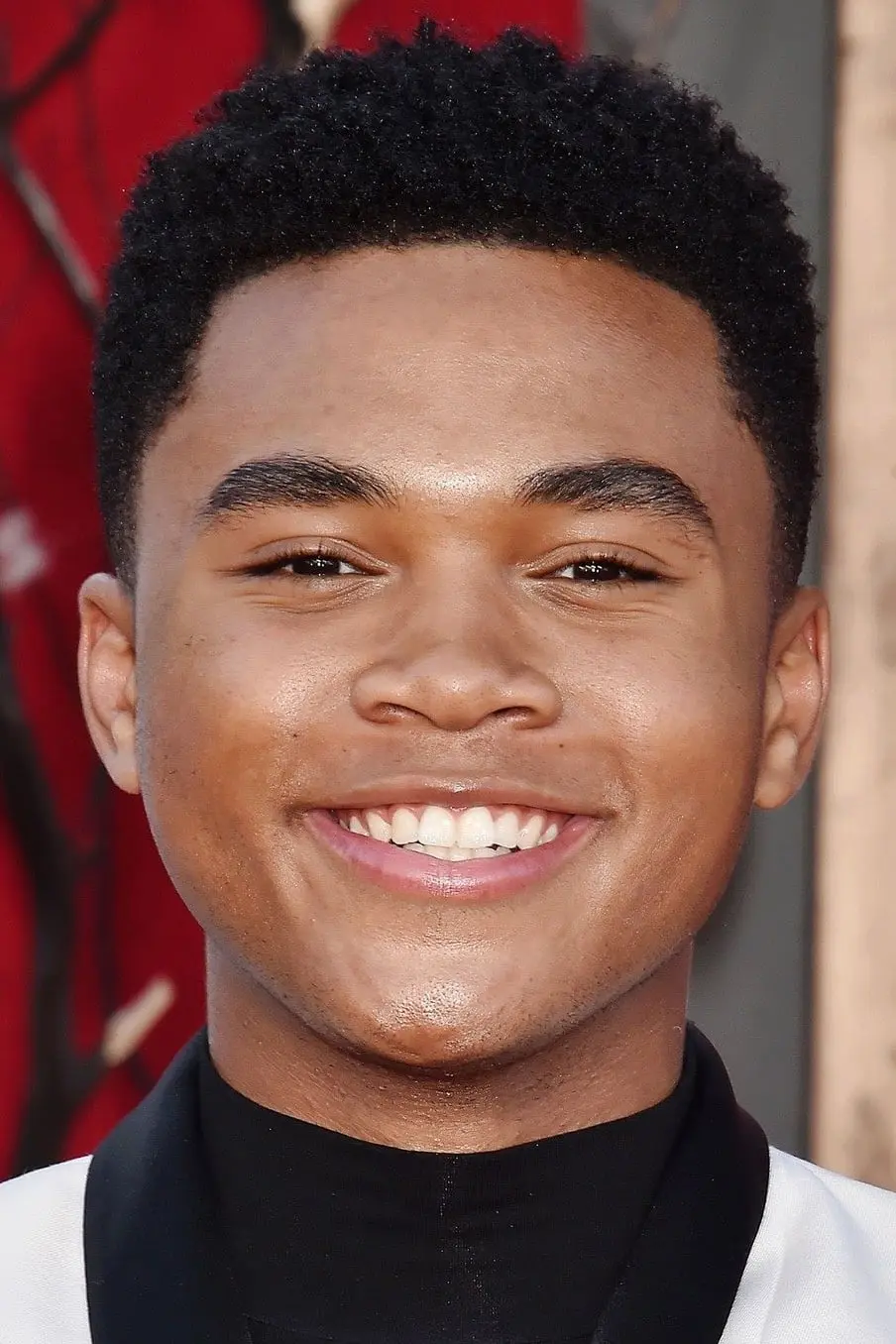 Chosen Jacobs_peliplat