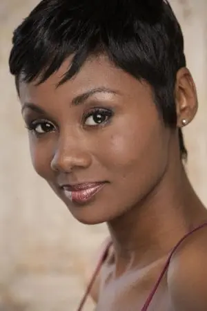 Emayatzy Corinealdi_peliplat