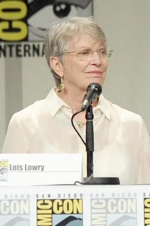 Lois Lowry_peliplat