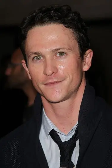 Jonathan Tucker_peliplat