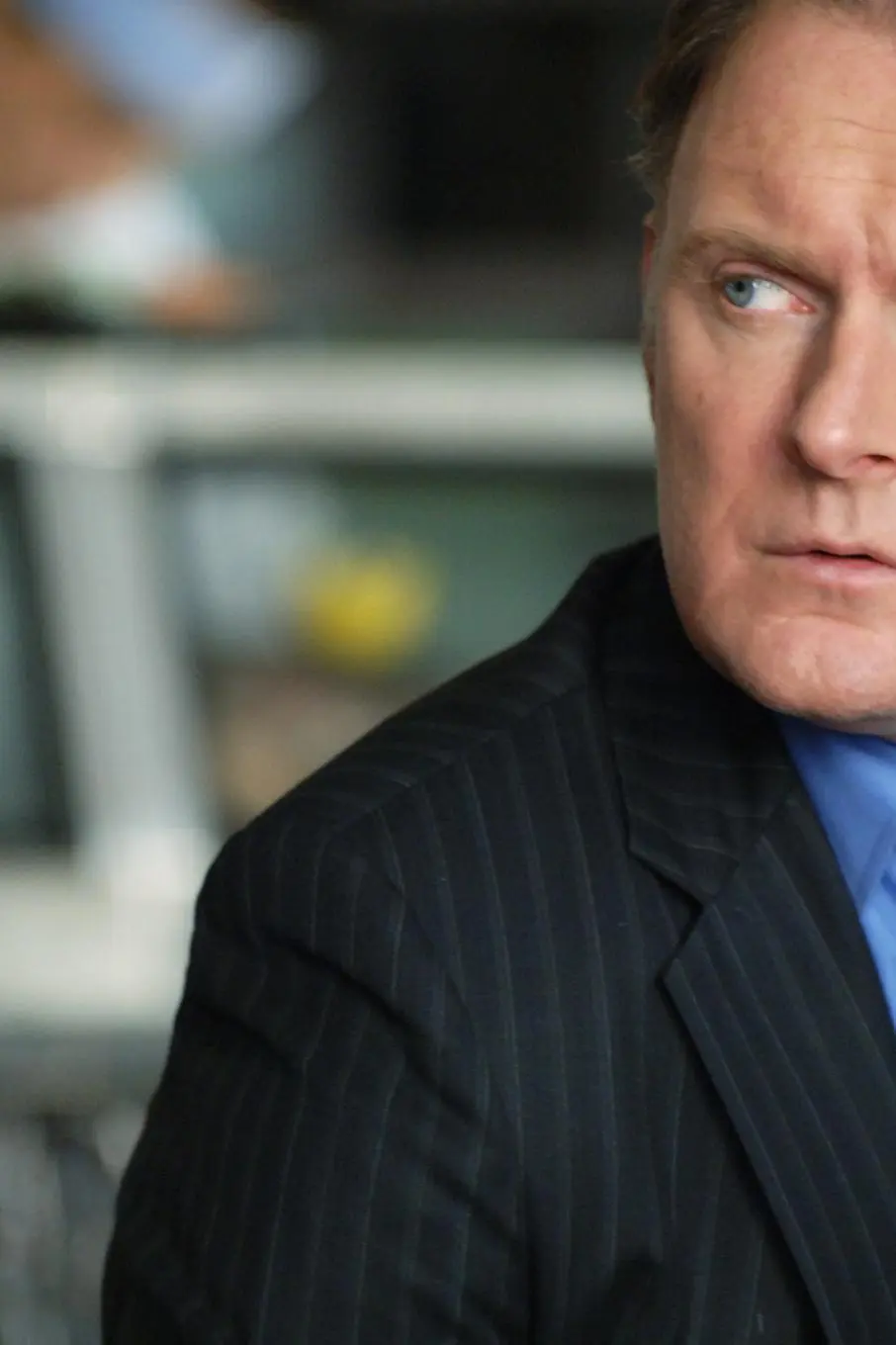 Robert Glenister_peliplat