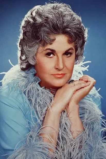 Bea Arthur_peliplat