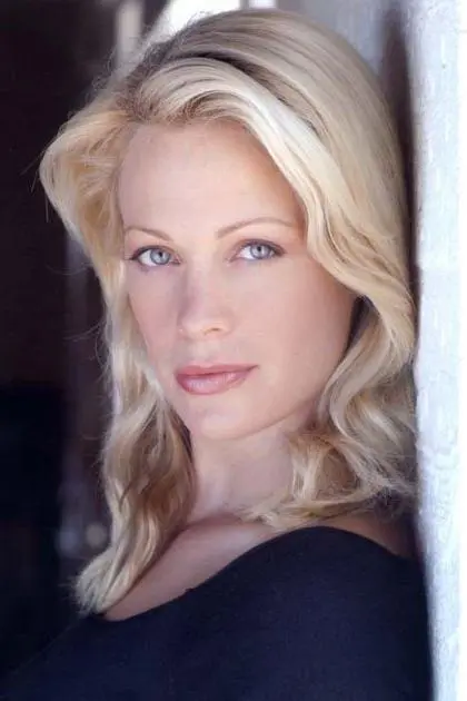 Alison Eastwood_peliplat