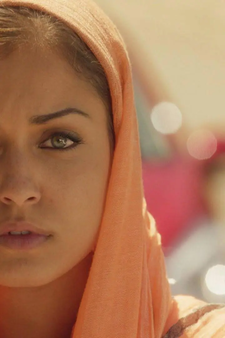 Hiba Abouk_peliplat