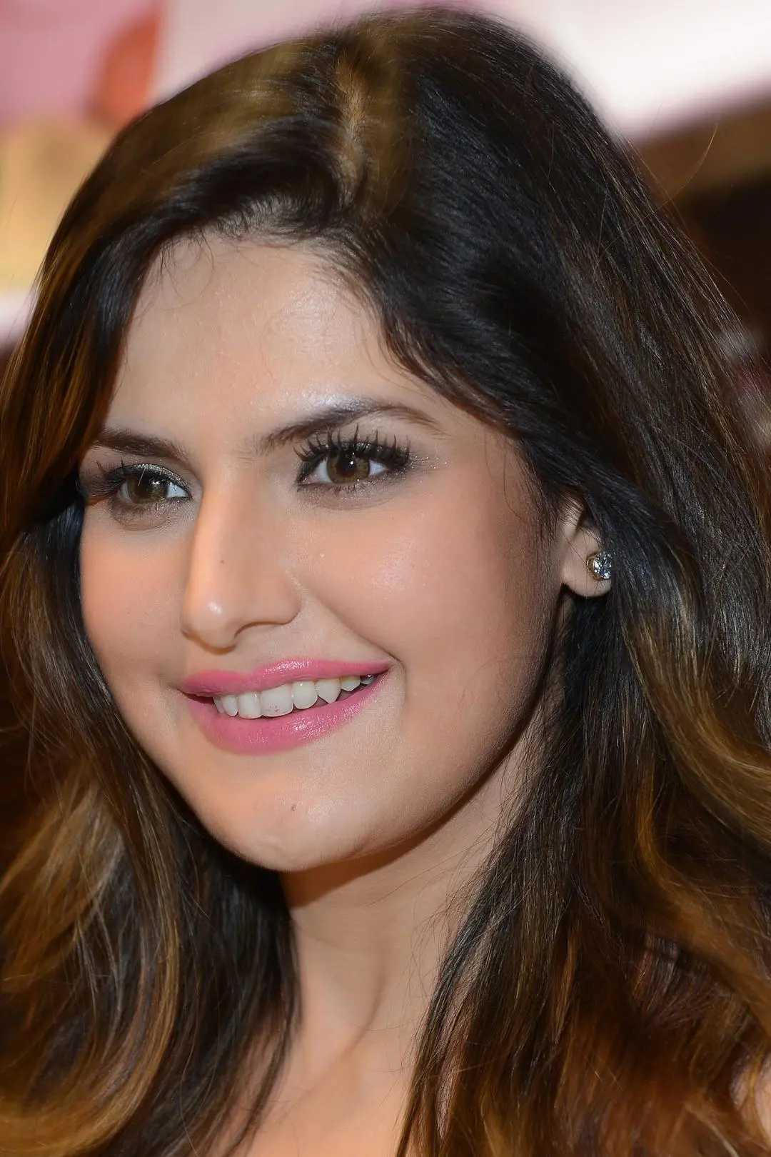 Zareen Khan_peliplat