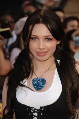 Skye Sweetnam_peliplat