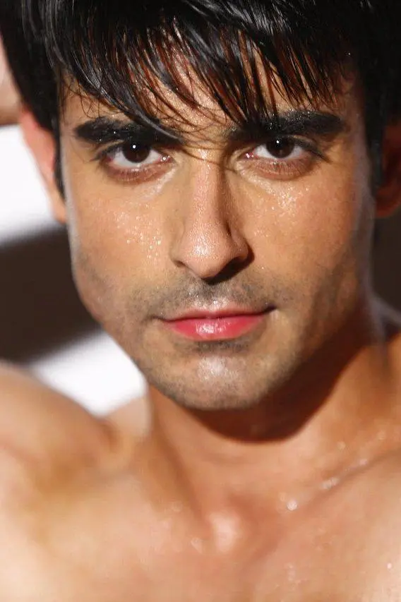 Gautam Rode_peliplat