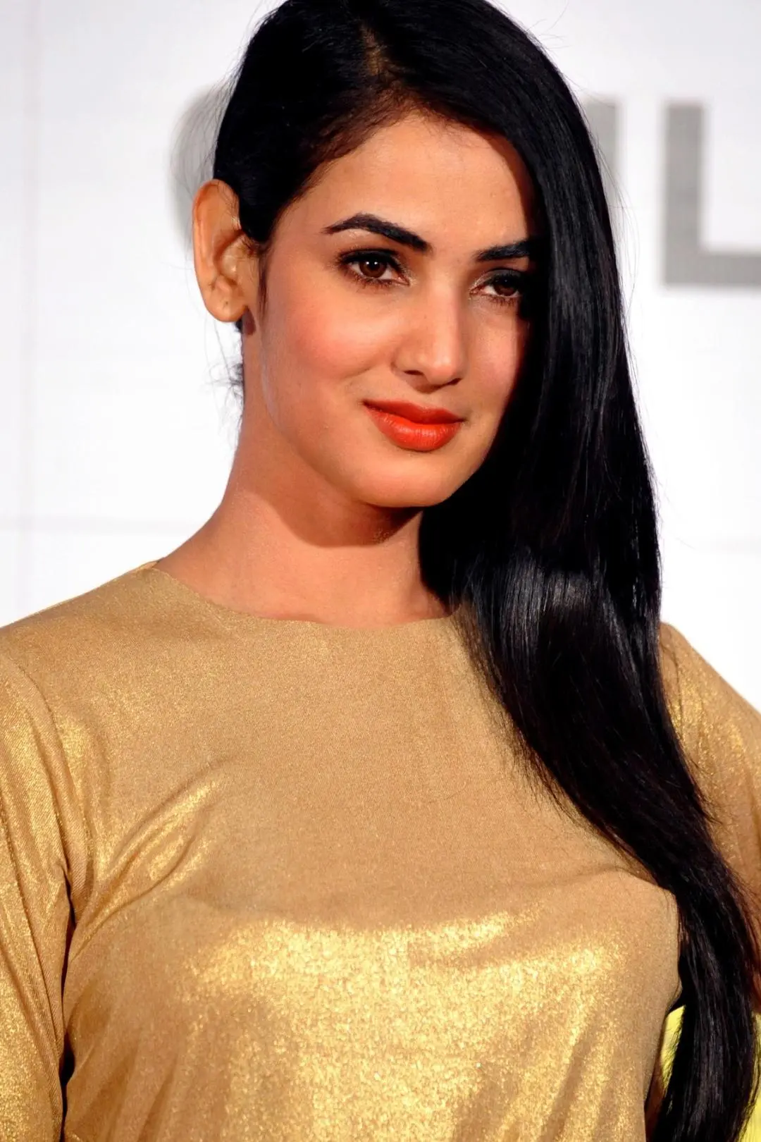 Sonal Chauhan_peliplat