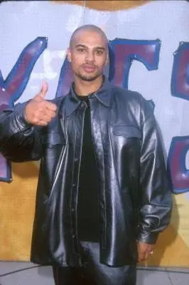 Chico DeBarge_peliplat