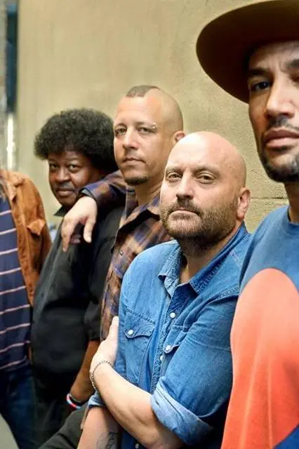 Ben Harper & The Innocent Criminals_peliplat