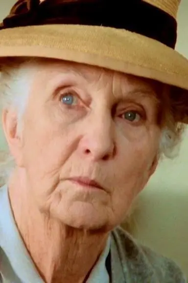 Joan Hickson_peliplat