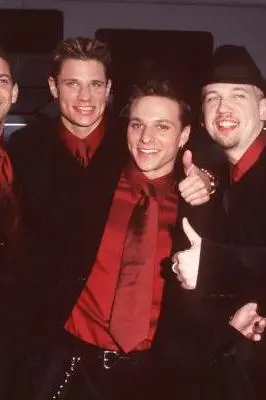 98 Degrees_peliplat