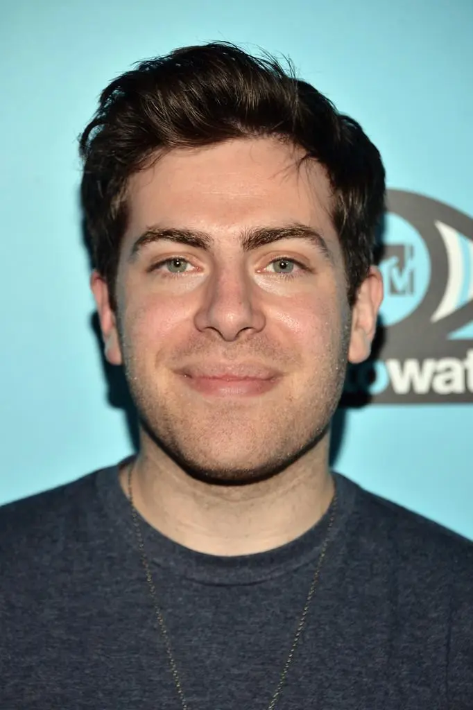 Hoodie Allen_peliplat