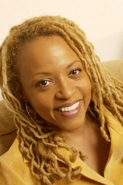 Cassandra Wilson_peliplat