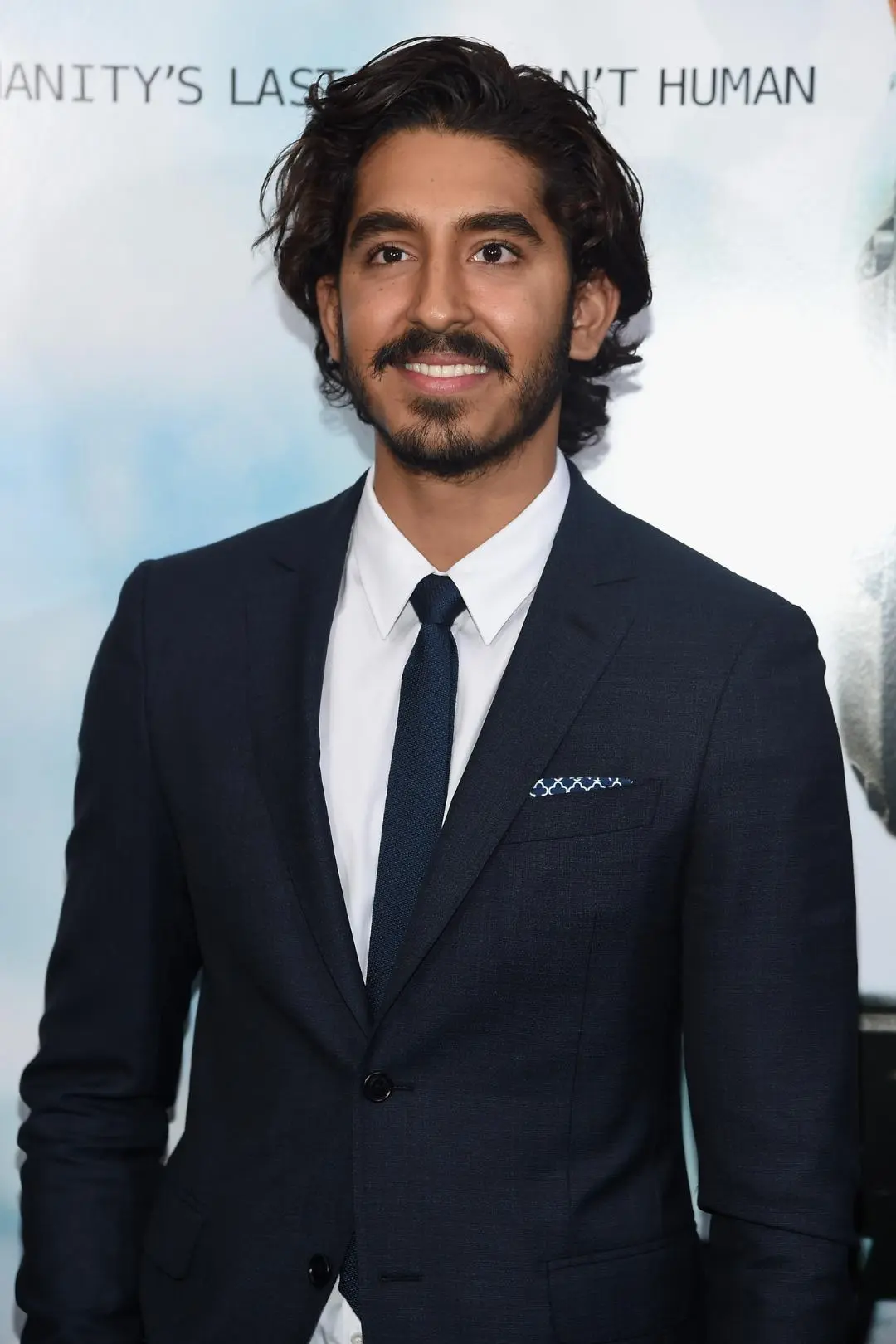 Dev Patel_peliplat