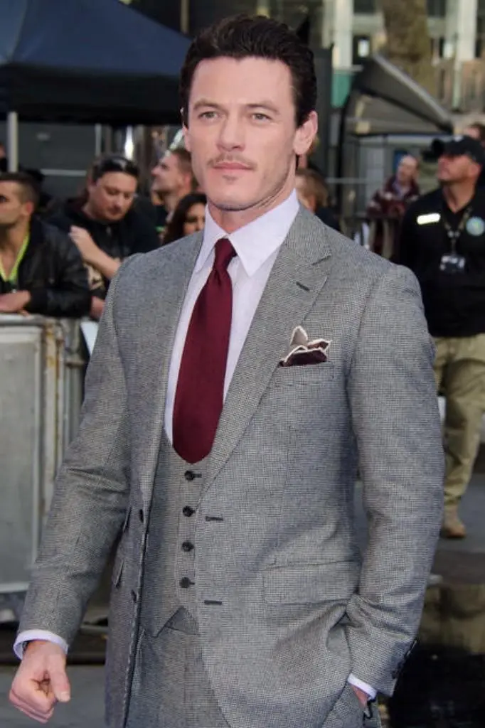 Luke Evans_peliplat