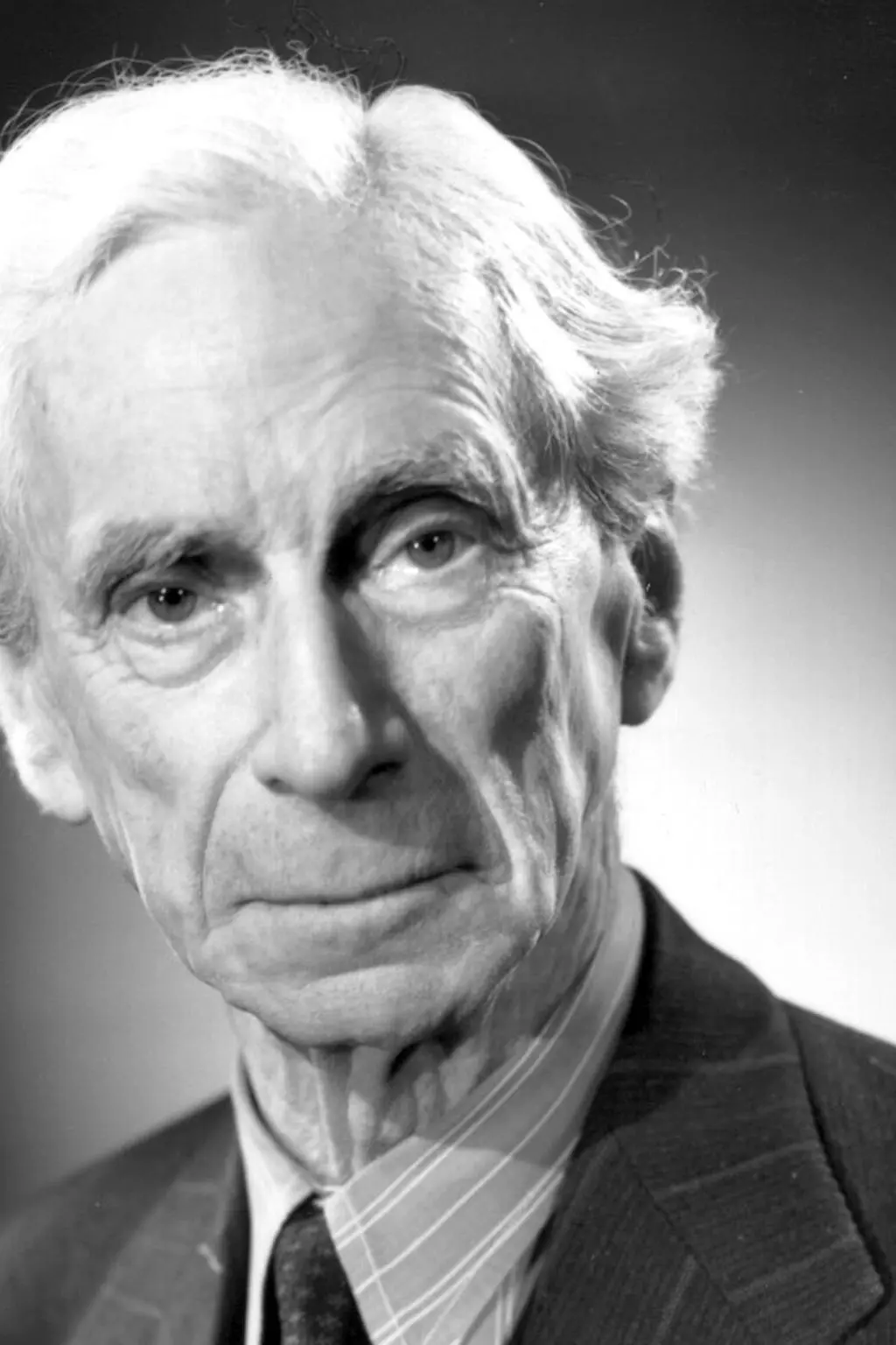 Bertrand Russell_peliplat