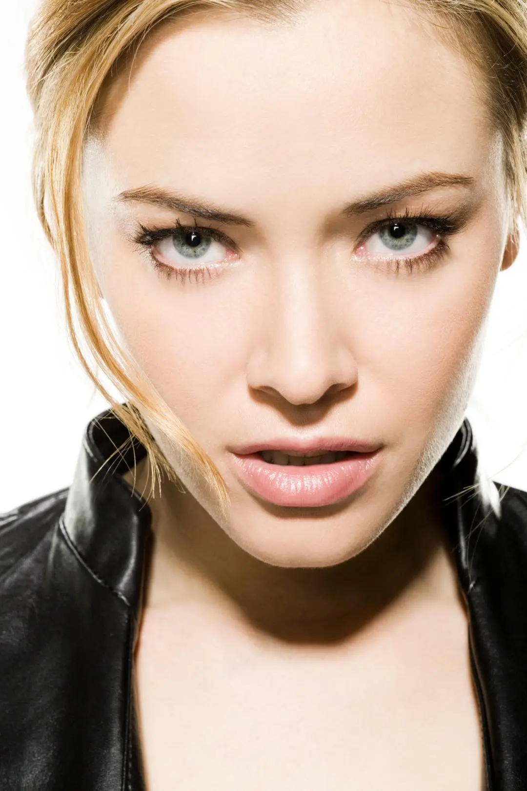 Kristanna Loken_peliplat