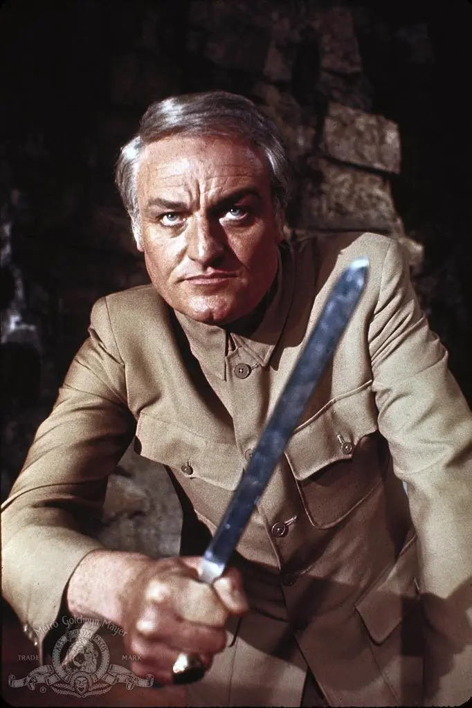 Charles Gray_peliplat