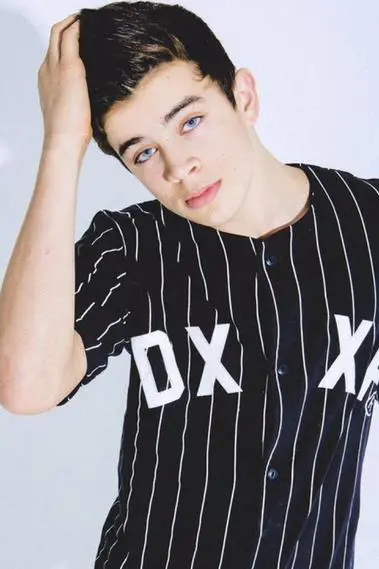 Hayes Grier_peliplat