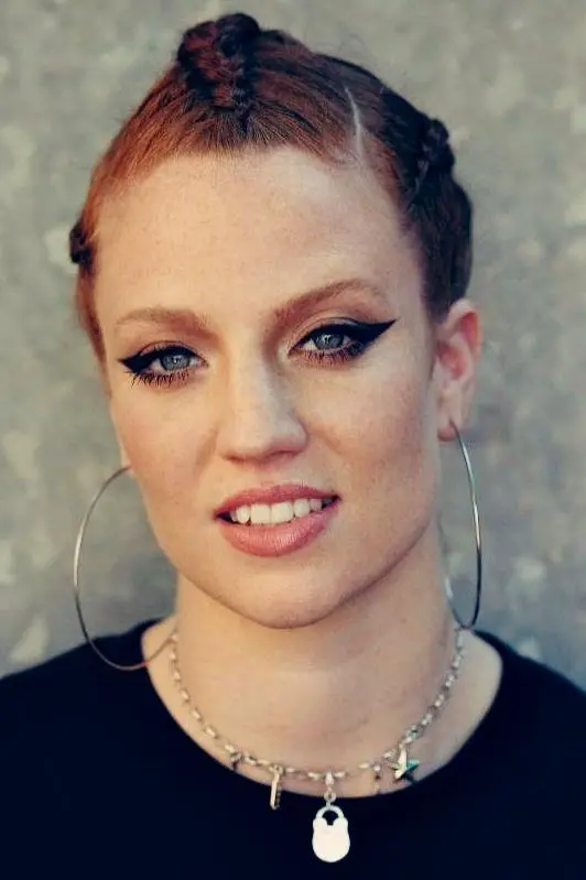 Jess Glynne_peliplat