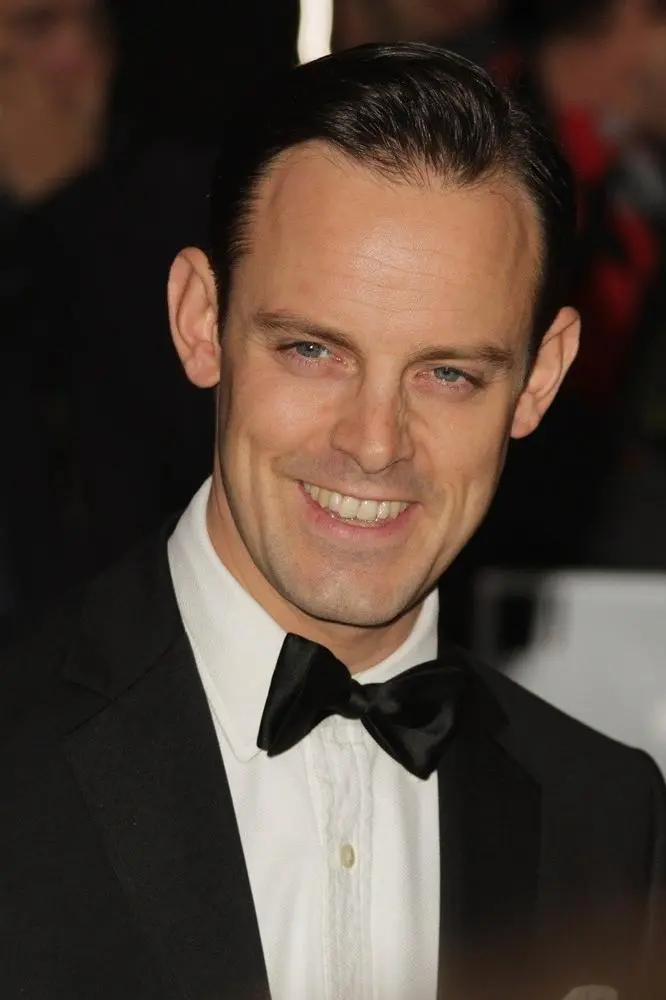 Harry Hadden-Paton_peliplat