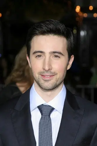 Josh Zuckerman_peliplat