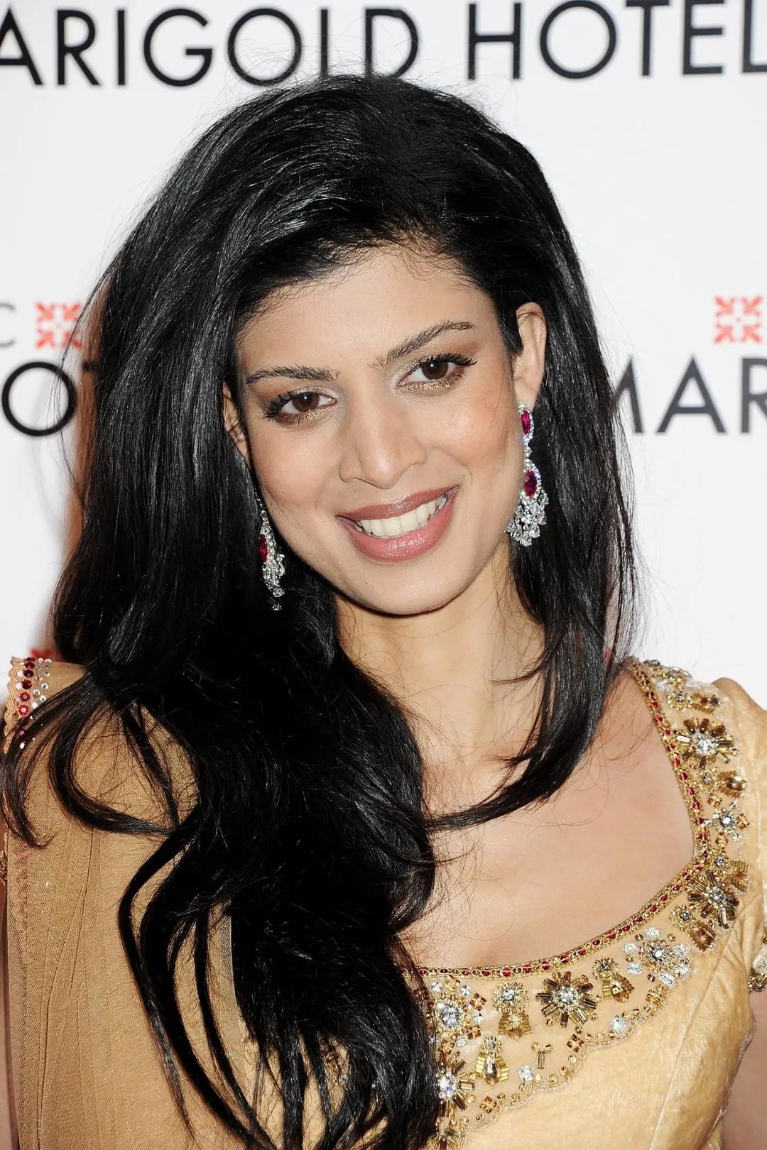 Tina Desai_peliplat