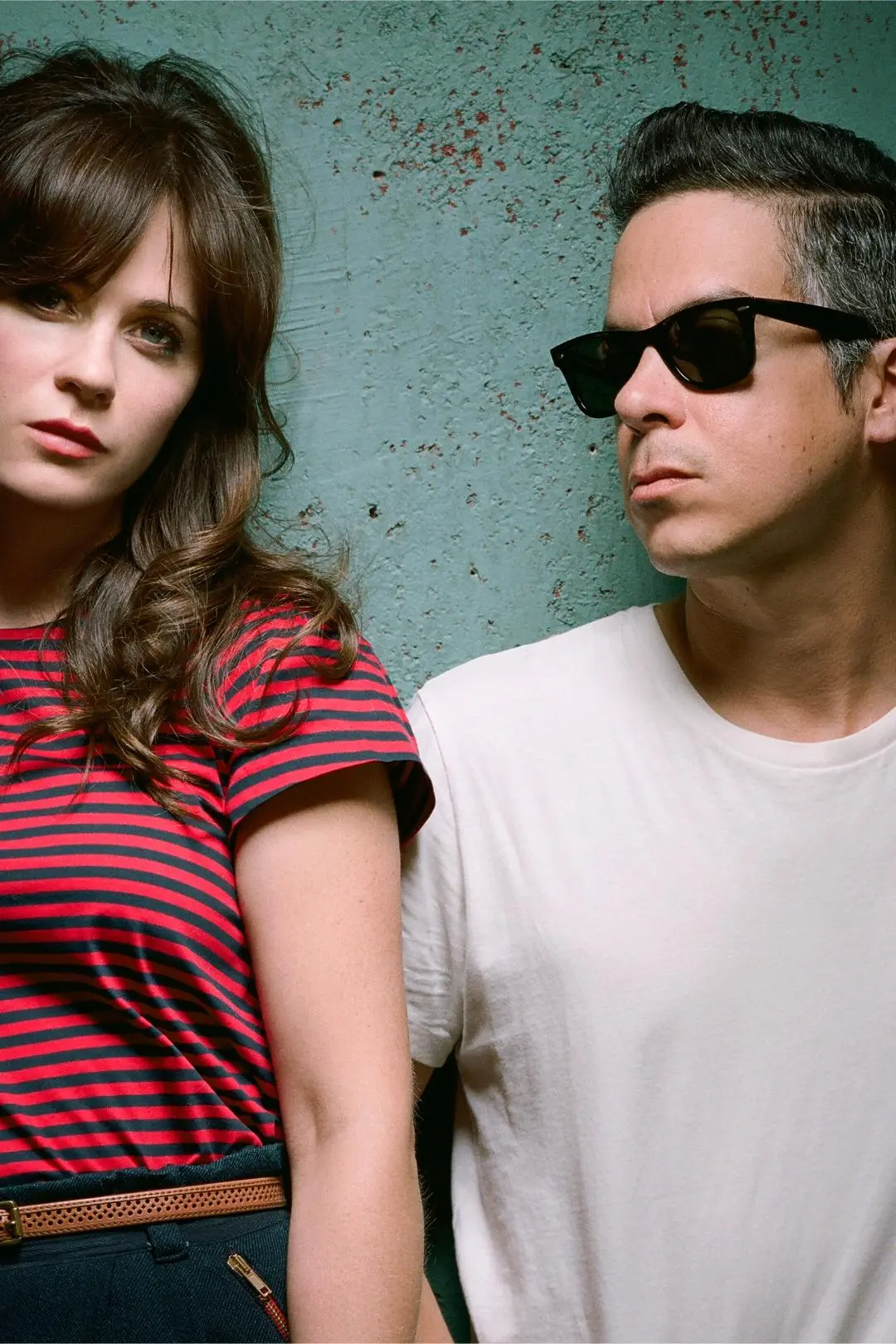 She & Him_peliplat