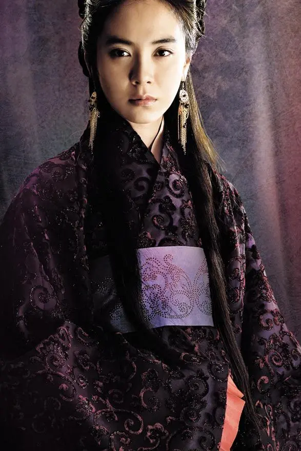 Song Ji-Hyo_peliplat