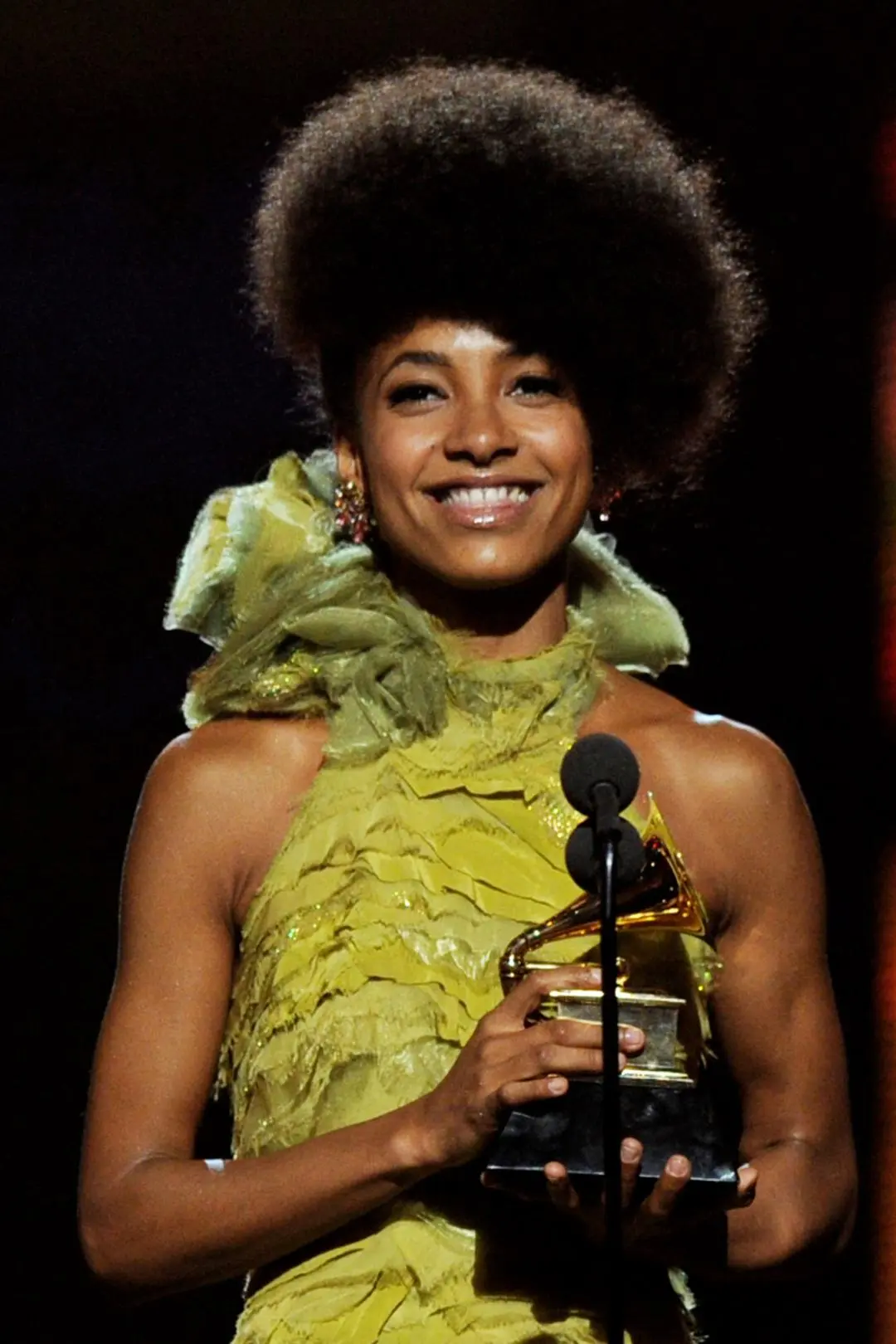 Esperanza Spalding_peliplat