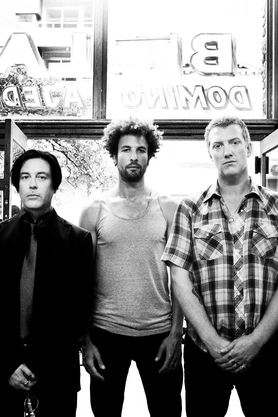 Queens of the Stone Age_peliplat