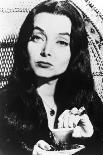 Carolyn Jones_peliplat